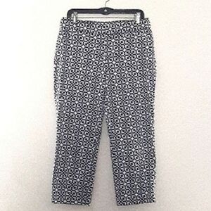 LAUNDRY By Shelli Segal Blue and White Capris, Size 8